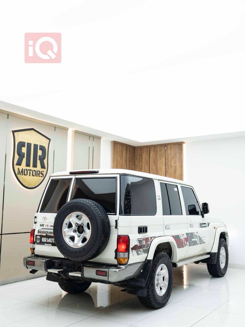 تويوتا لاند كروزر 70